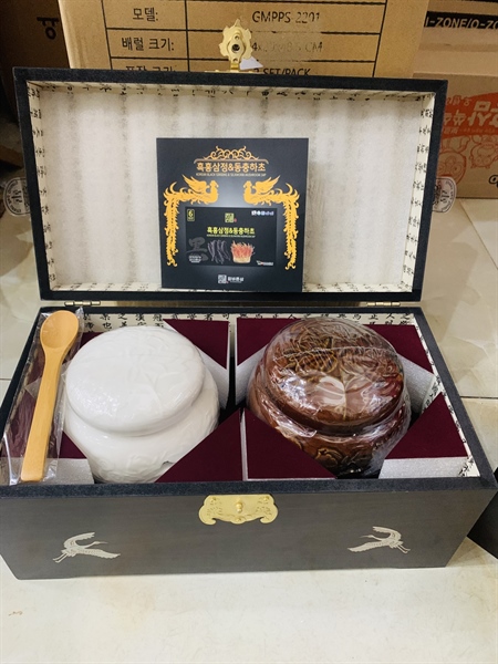 CAO HŨ ĐÔI HẮC SÂM ĐÔNG TRÙNG HẠ THẢO - 2 hũ × 500g